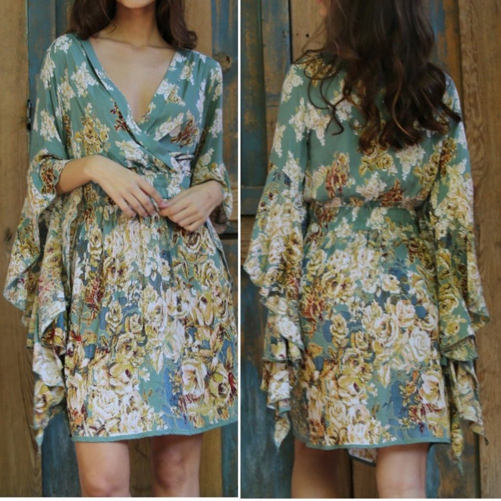 #65 LAST 1! BOHO STYLE BELL SLEEVE DRESS